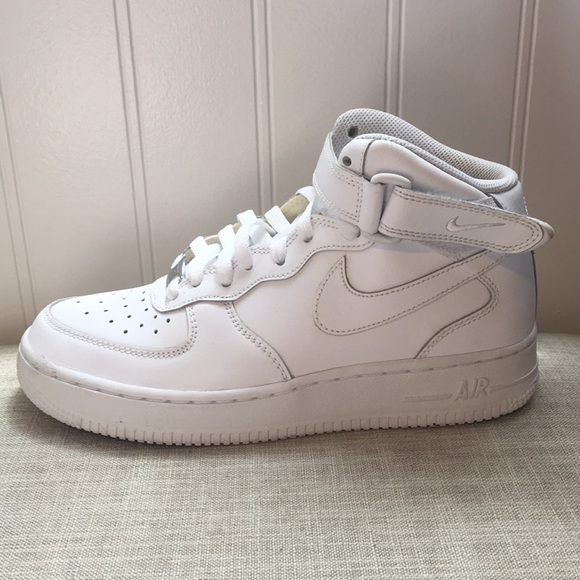 Nike AirForce 1’s - Picture 3 of 4